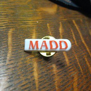 🇺🇸 MADD Vintge Support Lapel Pin